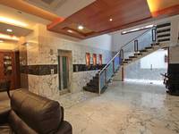 adyar-multi-level-house-living-staircase-1