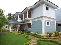 angular-house-exterior-southeast