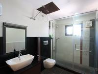 thopputhurai-curved-house-bedroom-2-toilet-2