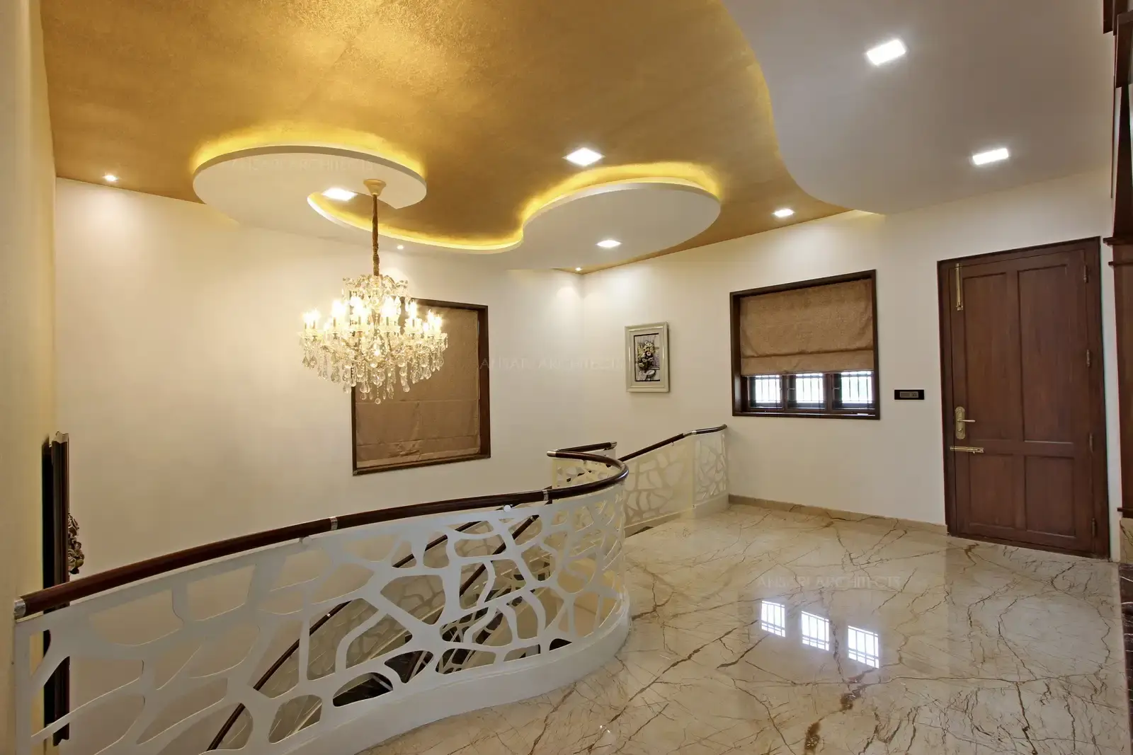 The lobby on the first floor with the mystical charm and the surrounding decor elements.