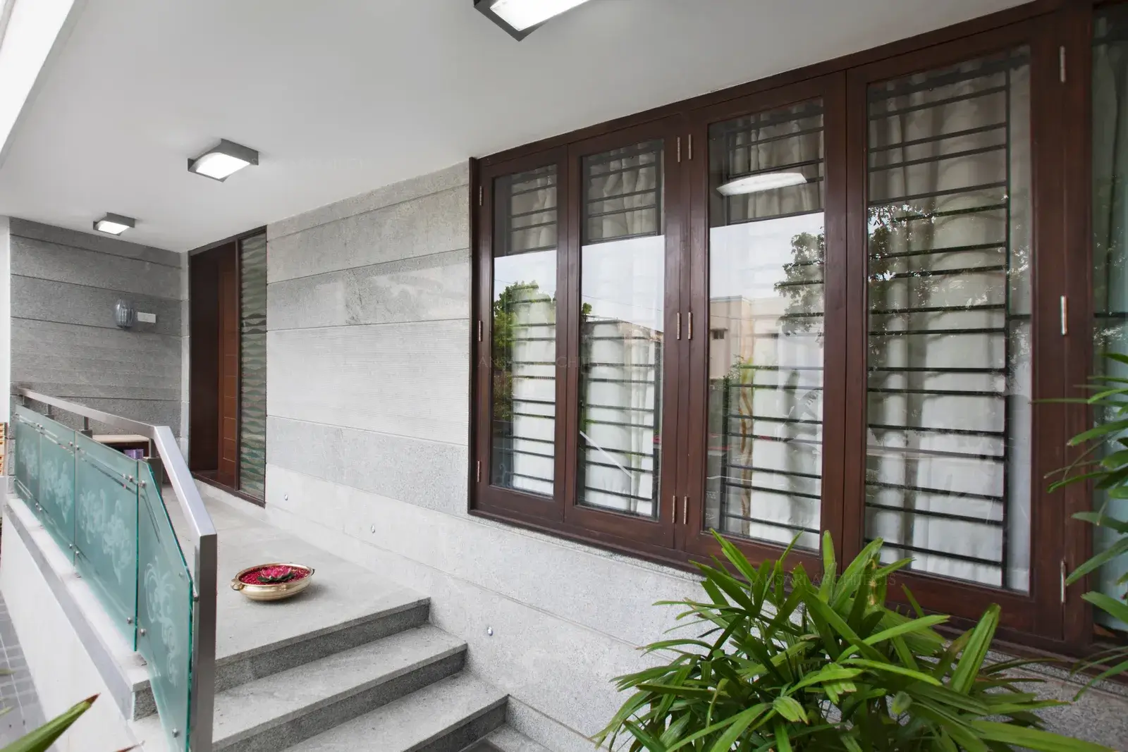 Main entrance located facing the road in Semi Mezzanine floor.